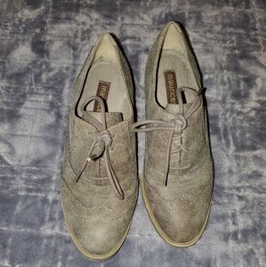 Maurice's Gray Oxfords sz 9